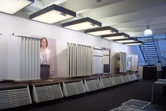 Bild Nummer 12-004-010<br>Große Fliesenauswahl in der Ausstellung