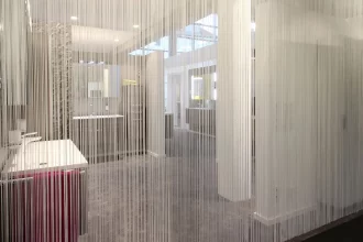 Bild Nummer 18-001-024<br>Insellösung im Sanitärhandel