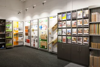 Bild Nummer 04-001-056<br>Kombinierte Bautechnikpräsentation im Verkaufsraum