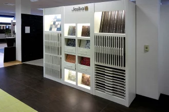 Bild Nummer p1000346<br>Systemmöbel in der Ausstellung