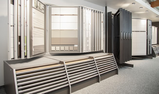 Wand- und Bodenfliesen elegant präsentiert