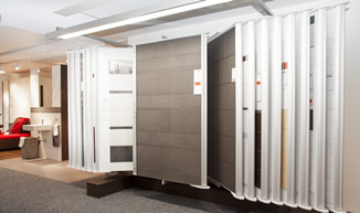 Großformatfliesen elegant präsentiert