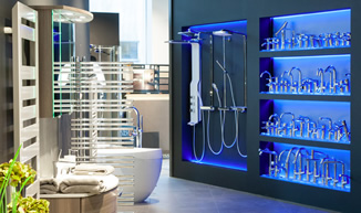 Wasserhähne in der Vitrine